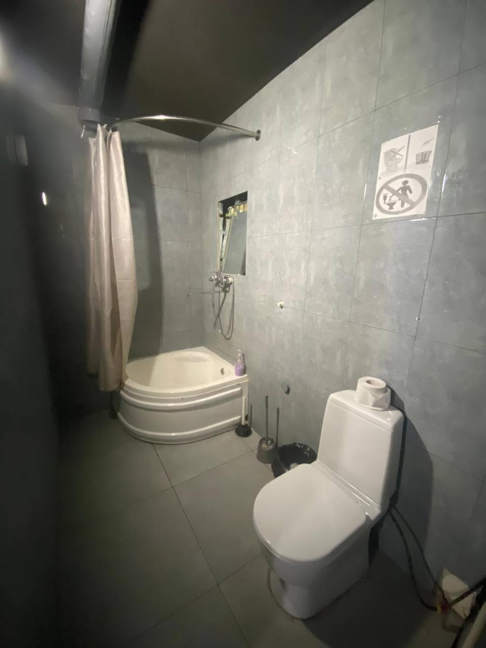 Hostel Na Bobura Tashkent Bagian luar foto